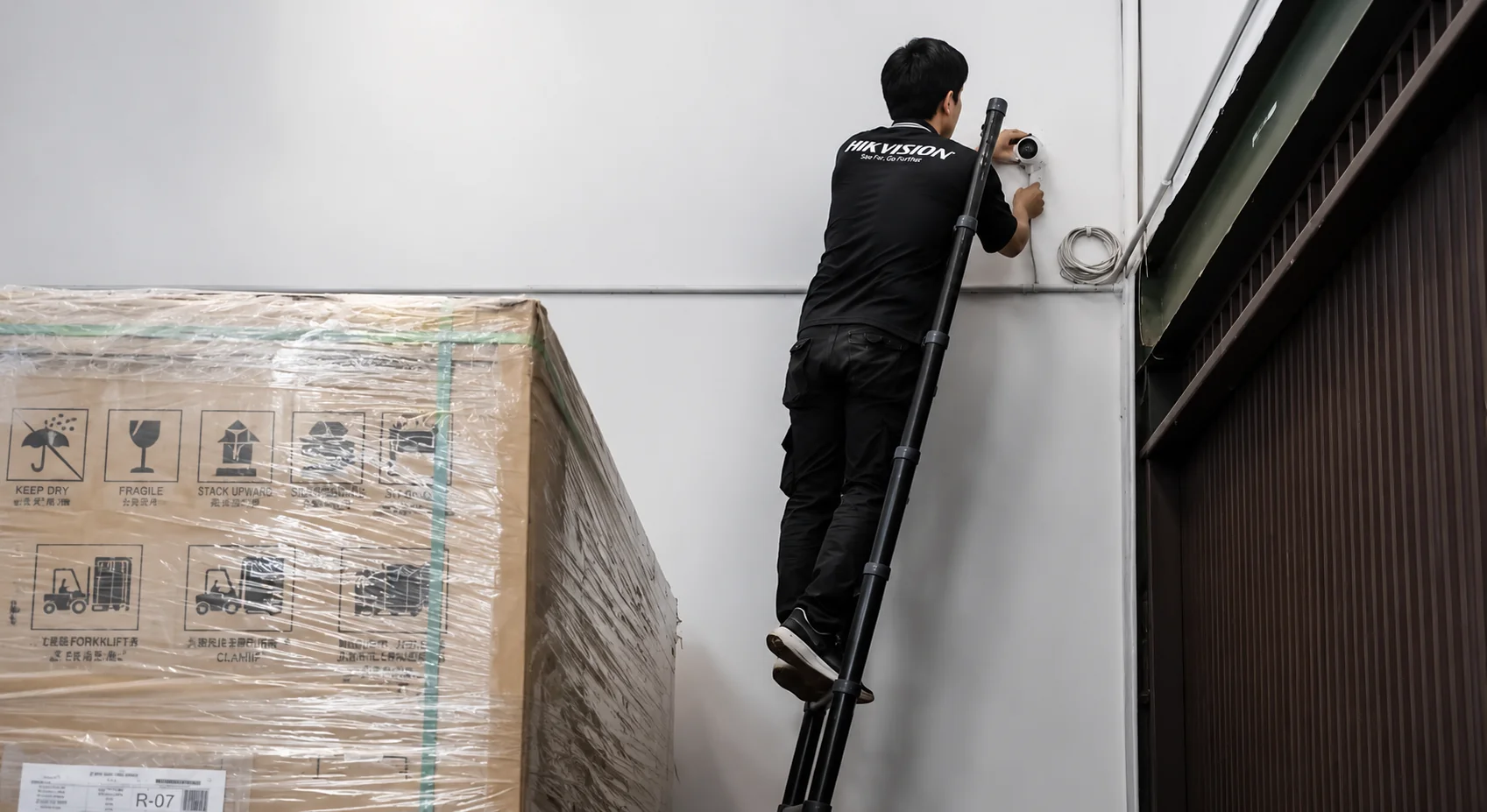 Jasa Pasang CCTV Dahua Hikvision EZVIZ dan Internet Wifi Bandung